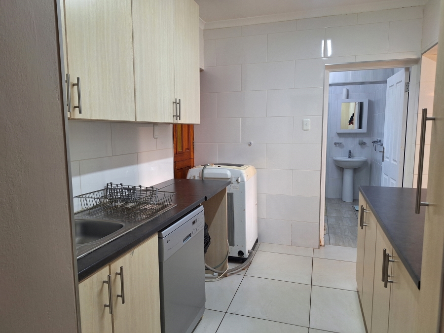 To Let 2 Bedroom Property for Rent in Bothasrus Eastern Cape